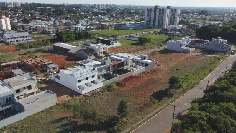 Implantação e ruas do loteamento Morada do Campus